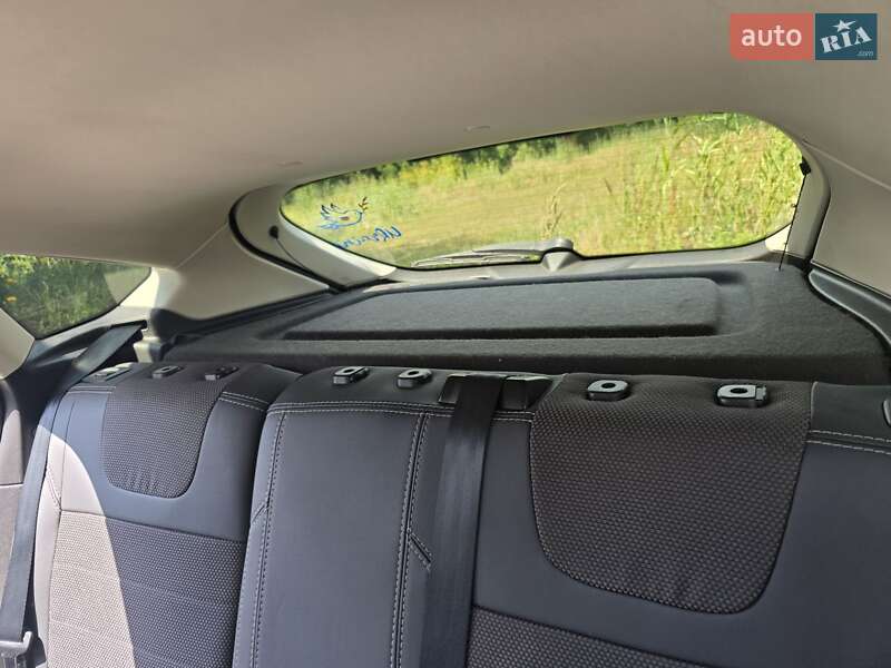 Хэтчбек Ford Focus 2011 в Полтаве фото 28 Хэтчбек Ford Focus 2011 в Полтаве