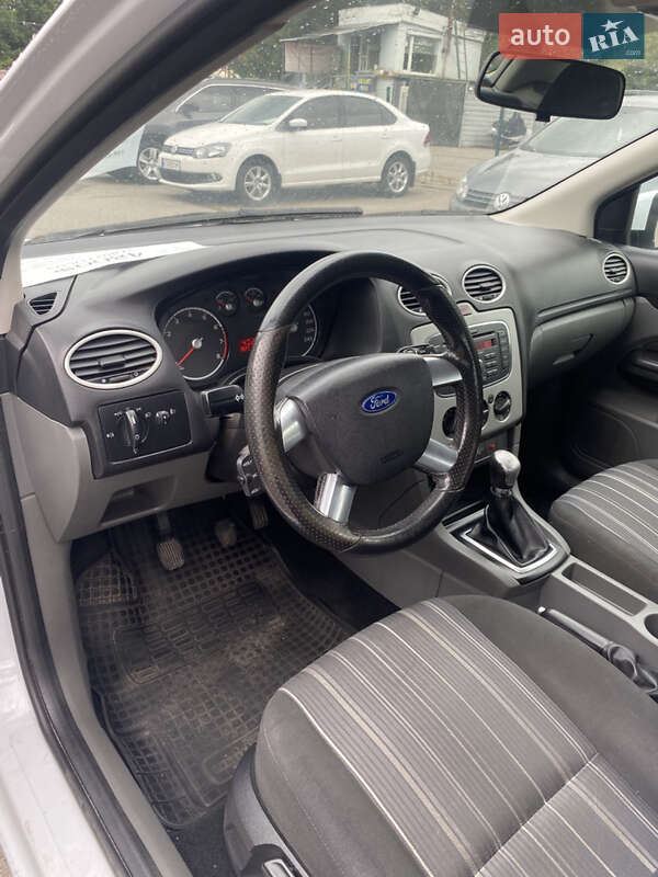 Хетчбек Ford Focus 2010 в Полтаві