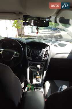 Седан Ford Focus 2012 в 