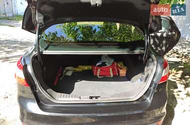 Седан Ford Focus 2012 в 