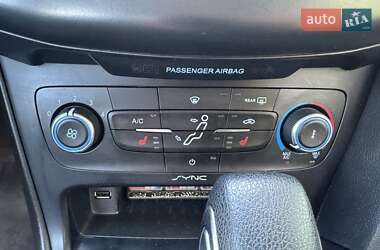 Седан Ford Focus 2018 в 
