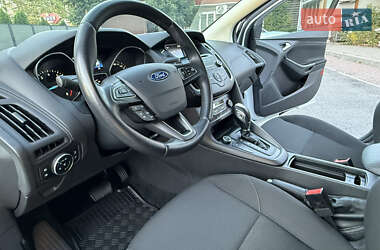 Хэтчбек Ford Focus 2017 в 