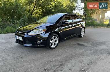 Хэтчбек Ford Focus 2012 в 