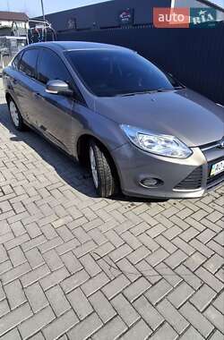Седан Ford Focus 2014 в 