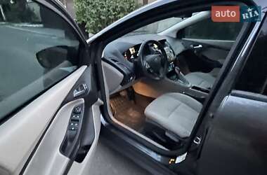 Седан Ford Focus 2018 в 