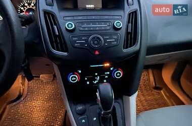 Седан Ford Focus 2018 в 