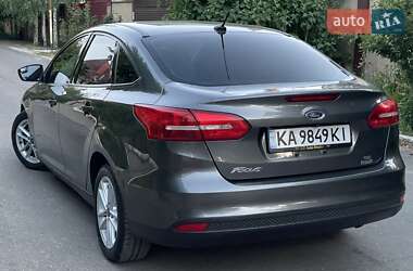 Седан Ford Focus 2018 в 