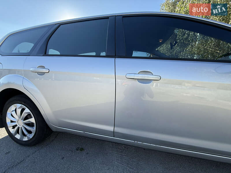 Универсал Ford Focus 2010 в Запорожье