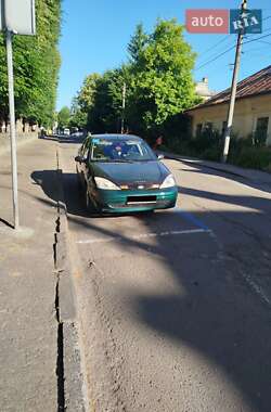 Седан Ford Focus 2000 в 