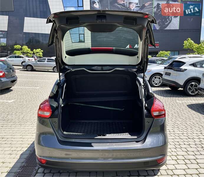 Хэтчбек Ford Focus 2017 в Львове