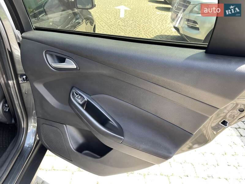 Хэтчбек Ford Focus 2017 в Львове