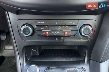 Хэтчбек Ford Focus 2017 в 