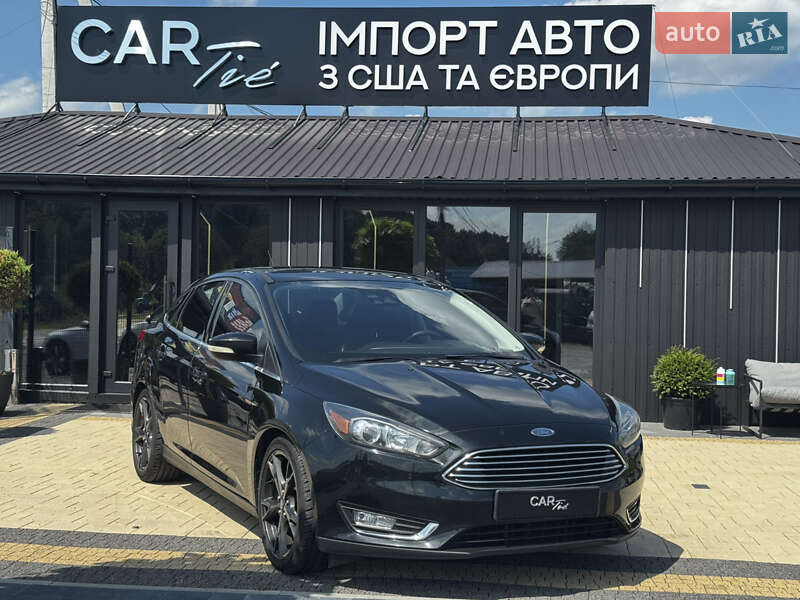 Седан Ford Focus 2015 в 
