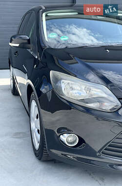 Универсал Ford Focus 2012 в 
