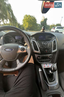 Универсал Ford Focus 2013 в 