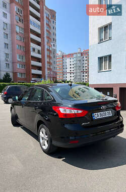 Седан Ford Focus 2014 в 