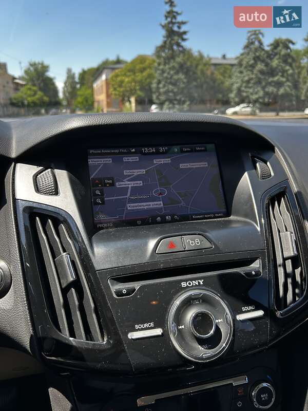 Хэтчбек Ford Focus 2012 в Черноморске