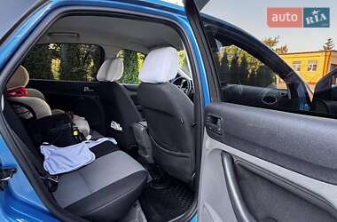 Хэтчбек Ford Focus 2010 в 