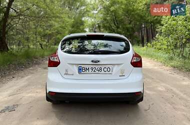 Хэтчбек Ford Focus 2013 в 