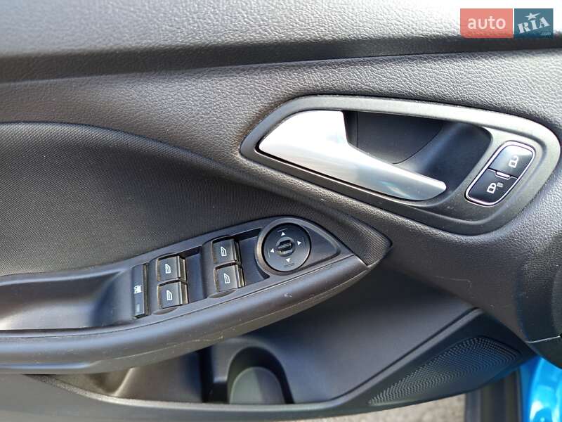 Хэтчбек Ford Focus 2016 в Киеве