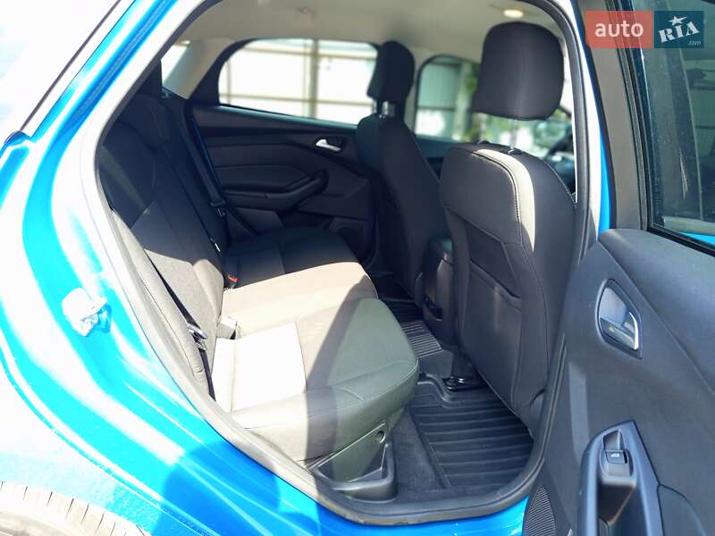 Хэтчбек Ford Focus 2016 в Киеве