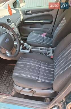 Седан Ford Focus 2008 в 