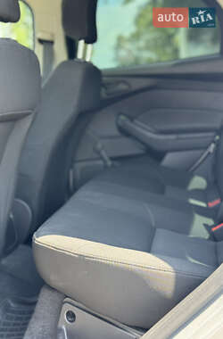 Седан Ford Focus 2015 в 