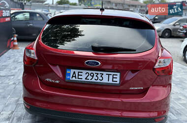 Хетчбек Ford Focus 2012 в 