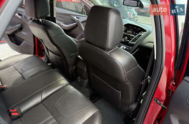 Хетчбек Ford Focus 2012 в 