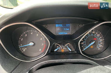 Седан Ford Focus 2011 в 