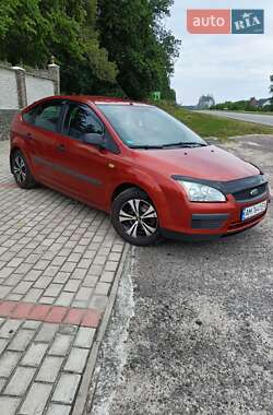 Хэтчбек Ford Focus 2006 в 