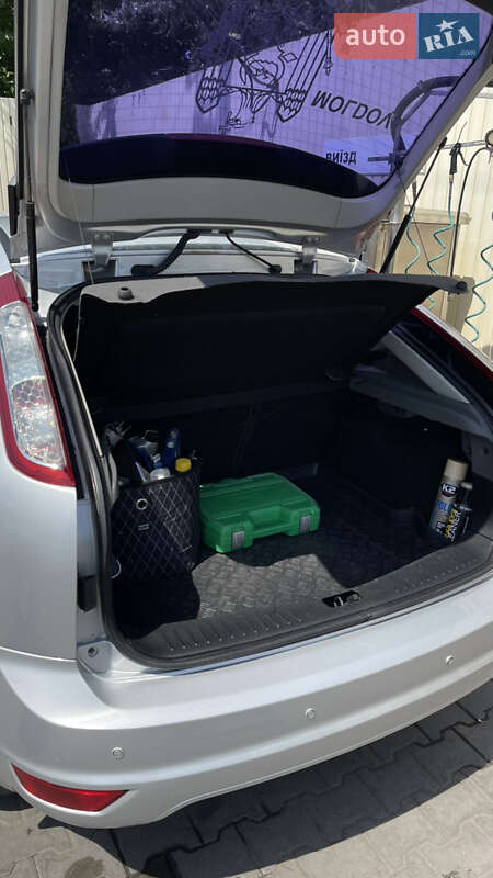 Хетчбек Ford Focus 2008 в Одесі