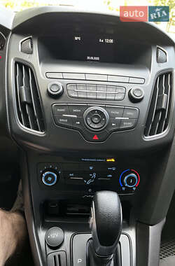 Седан Ford Focus 2017 в 
