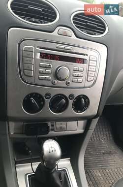Универсал Ford Focus 2008 в Голобах