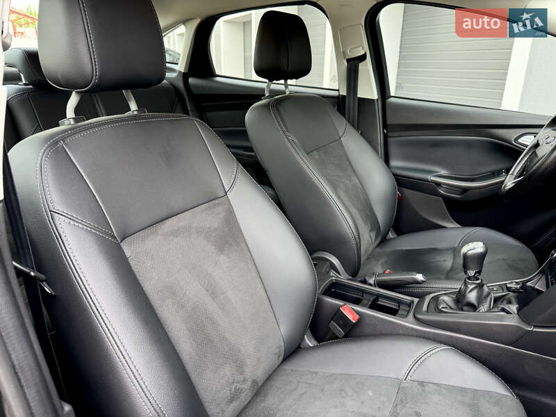 Седан Ford Focus 2015 в Виннице