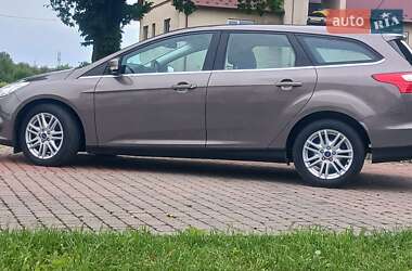 Универсал Ford Focus 2014 в 