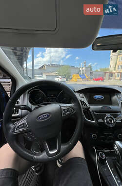 Хэтчбек Ford Focus 2018 в 