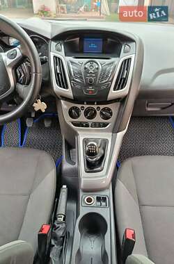 Универсал Ford Focus 2012 в 