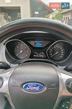 Универсал Ford Focus 2012 в 