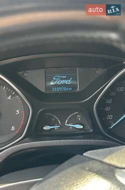 Универсал Ford Focus 2011 в 