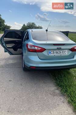 Седан Ford Focus 2011 в 