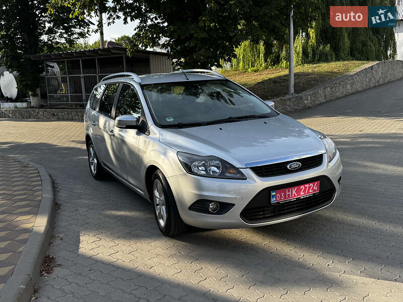 Универсал Ford Focus 2010 в Великой Багачке