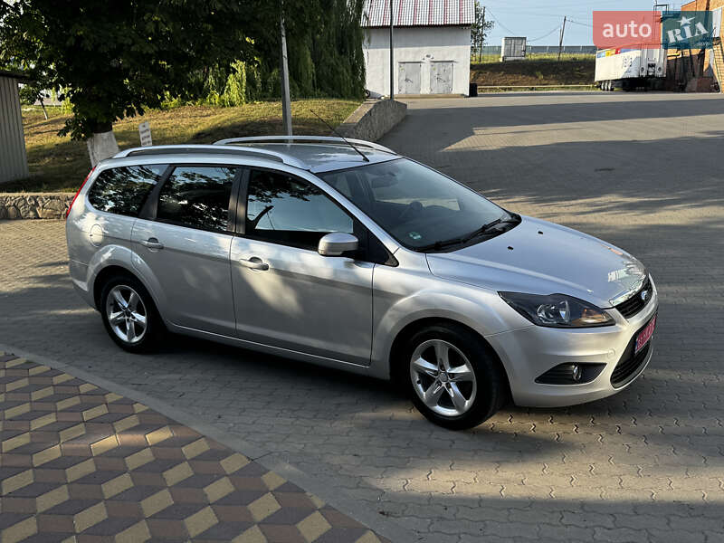 Универсал Ford Focus 2010 в Великой Багачке