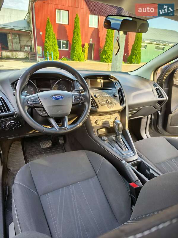 Хэтчбек Ford Focus 2016 в Житомире