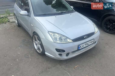 Хэтчбек Ford Focus 2003 в 