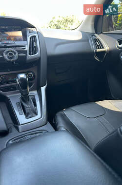 Хэтчбек Ford Focus 2014 в 