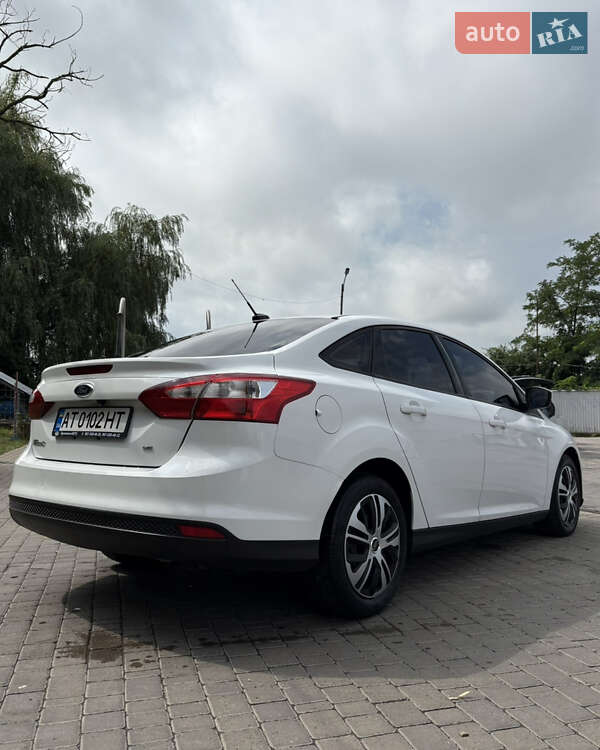 Седан Ford Focus 2012 в Черновцах