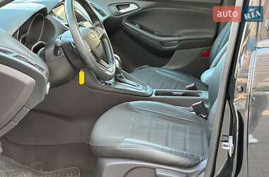 Седан Ford Focus 2015 в 