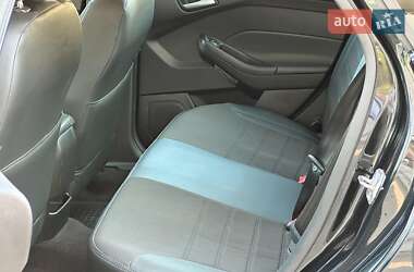 Седан Ford Focus 2015 в 