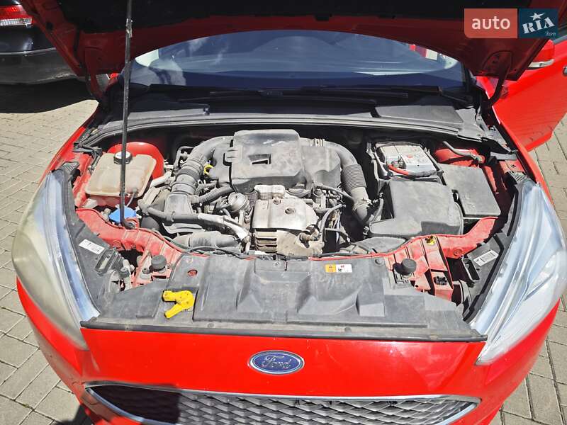 Хэтчбек Ford Focus 2015 в Киеве